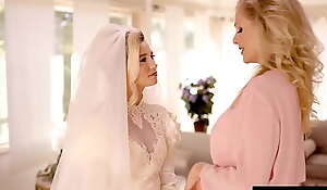 Bride seduced wits ancient Mom before wedding