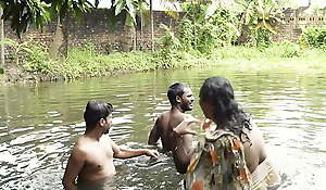 DIRTY BIG BOOBS BHABI BATH IN Swimming-pool Not far from  Seductive DEBORJI (OUTDOOR)
