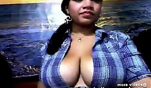 Indian mumbai desi large bazookas bhabhi expose her front of live webchat - indiansexygfssex xxx video