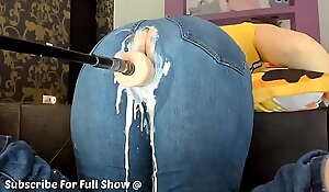 Machine Sex tool Makes PAWG Broad in the beam Booty MILF Mom Creamy Squirt All Over Their way Jeans