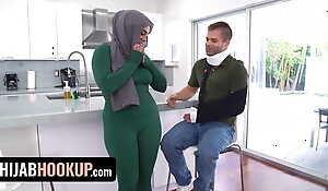 Hijab Hookup - Glum Muslim Teen Live Out Her Deepest Fantasies With Her Hot StepUncle