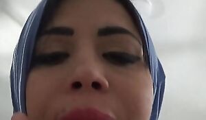 Fucking Frying And Sexy Broad in the beam Ass Arab Mom