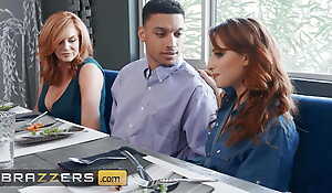 Big tit Redheads Summer Hart, Alice Marie, Andi James share accidental flannel in 4some - BRAZZERS