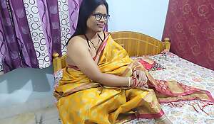 Cute Married Spliced Seema Prick Cock Hard Inside Pussy in Saree With Boyfriend to hand Home on Xhamster