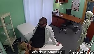 Astounding orgasms be incumbent on a XXX doctor