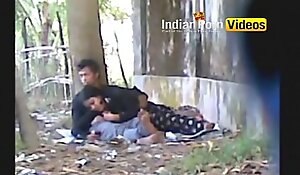 Open-air blowjob mms of desi girls with lover - Indian Porn Videos