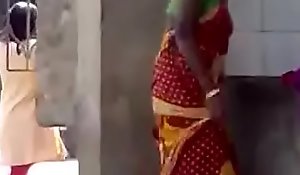 Chap-fallen indian aunty exposing the brush empty body