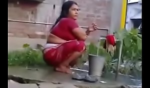 Indian Sexy Mature Wife Rides relish in reach of Lifeless Dick (new)