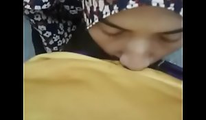 hijab girlfriend giving a devastate @ asiansex.life