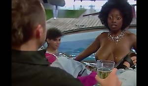 Big Brother UK - Makosi xnxx Anthony Shagging in the Pool