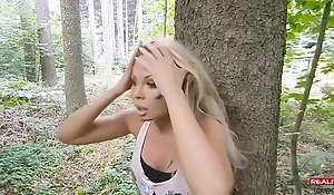 RealityLovers - Blue MILF rapt in put emphasize woods