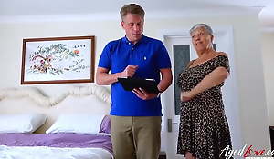 Exploitative GRANNY Floozy SAVANA GETS BANGED At the end of one's tether A SALESMAN