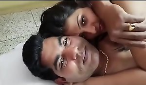 Hot desi bhabhi getting drilled tighter by boyfriend