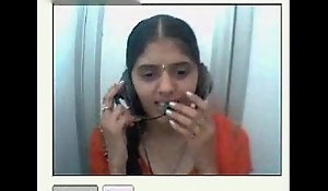 Desi girl in the same manner Bristols with an increment of pussy on webcam in a netcafe