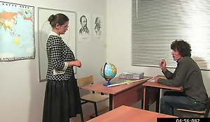 Russian teachers prefer doodah lessons with lagging students 1