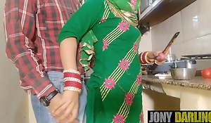 Newly married bhabi fucked by her devar round kitchen- Devar ne bhabi ke laakh mana karne pe bhi chod diya- Jony Darling